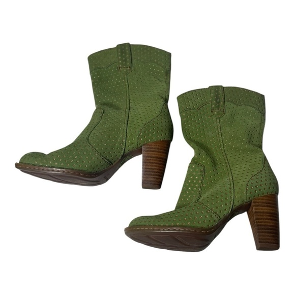 Born Women’s Genevieve Green Suede Polka Dot Heeled Boots - Picture 5 of 10